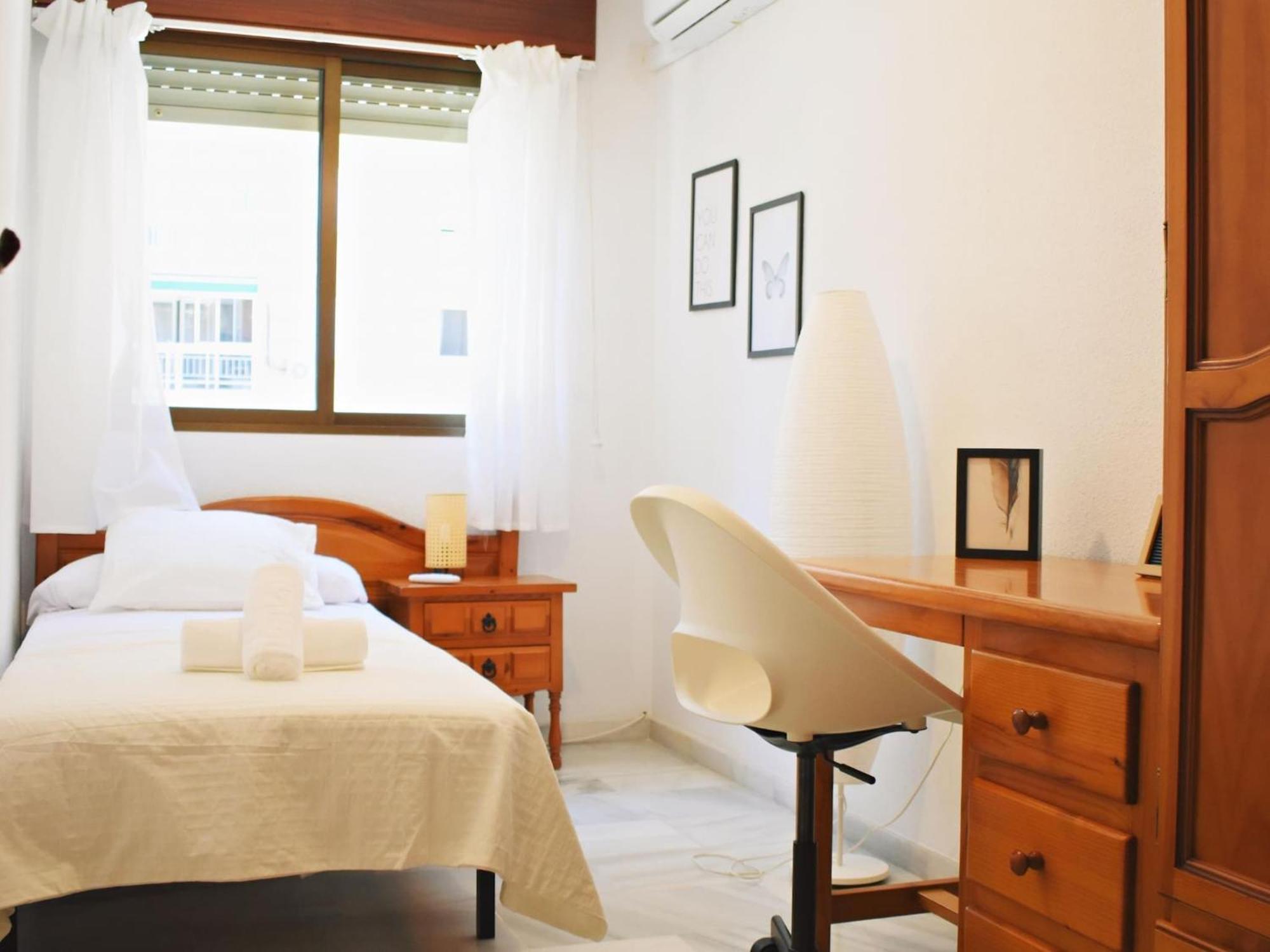 Amplio Y Luminoso Apartamento Cerca Del Centro Y La Playa Con Piscina Y Parking Privado مالقة المظهر الخارجي الصورة